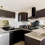La Petite Yourhosthelper * Grimaud