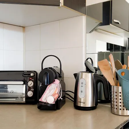 La Petite Yourhosthelper 그리모