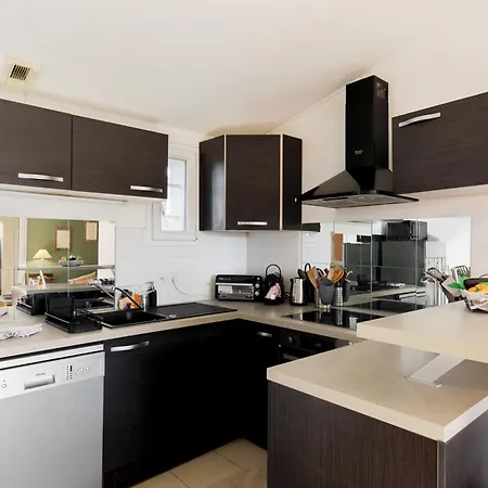 La Petite Yourhosthelper * Grimaud
