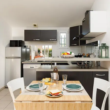 La Petite Yourhosthelper Holiday home Grimaud