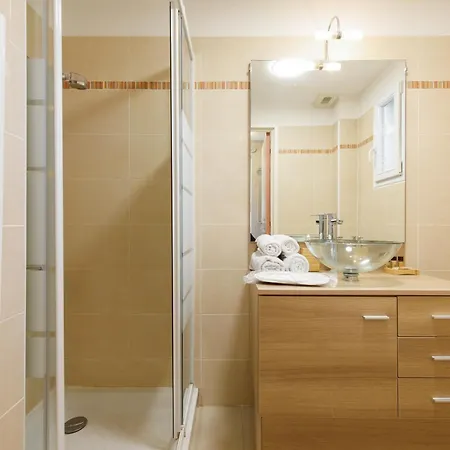 La Petite Yourhosthelper בית נופש גרימו