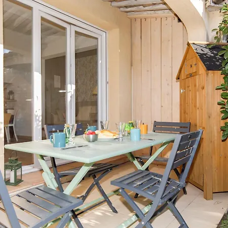 La Petite Yourhosthelper Grimaud
